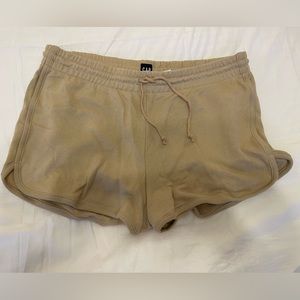 GAP tan vintage style sweat material short